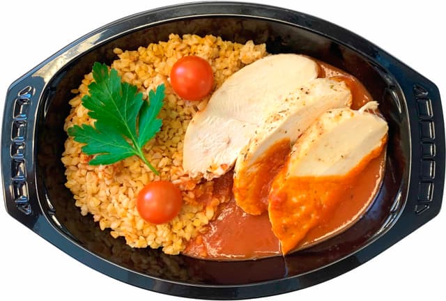 Ugnsstekt Kycklingfilé Med Bulgur & Tomatsås