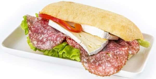Ciabatta med Salami & Brie