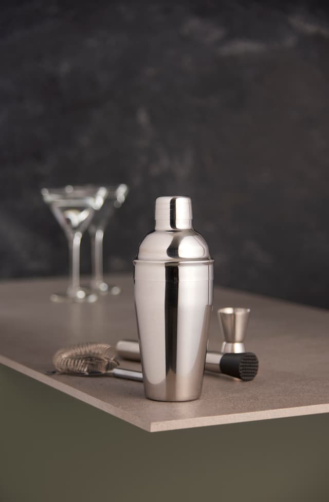 Cocktail Shaker Set