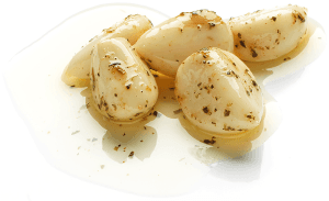 Vitlöksklyftor Örtmarinerade