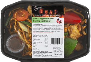 Thai Stekta Äggnudlar med Kyckling & Grönsaker